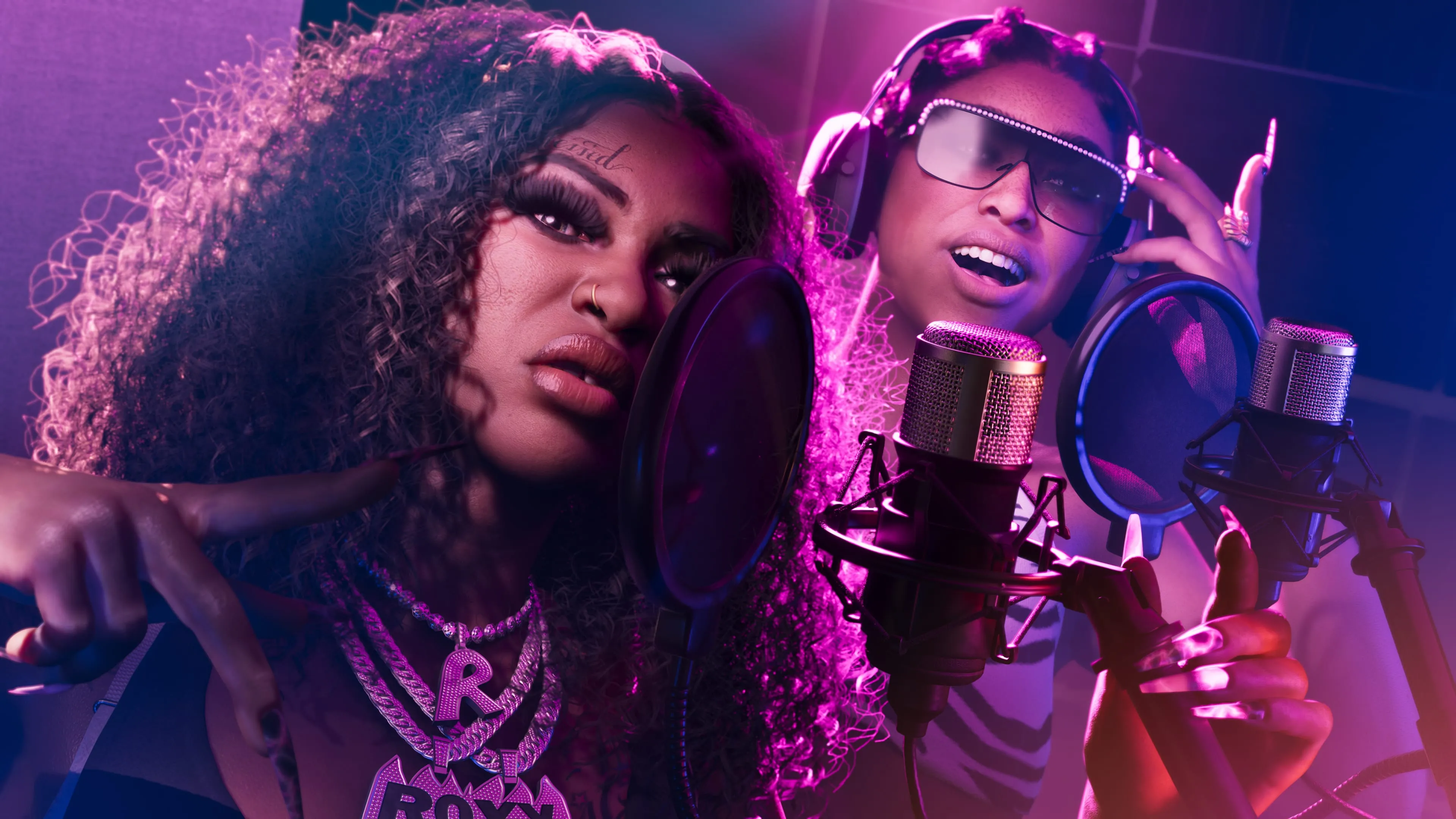 GTA 6 Real Dimez laying down vocals on twin microphones